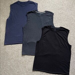 Men’s Set of Three Sleeveless Shirts in Black, Navy, and Gray